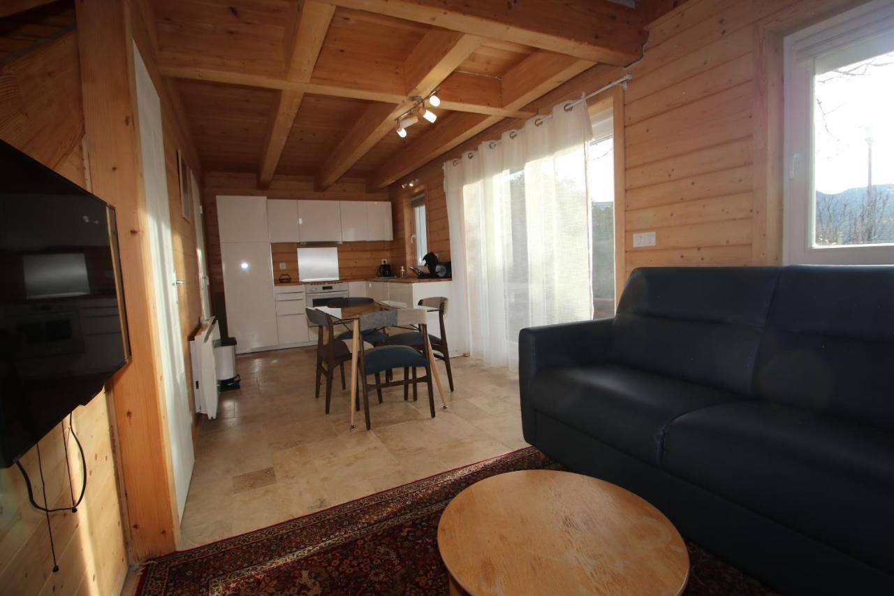 Les Epiceas Apartamento Chorges Exterior foto